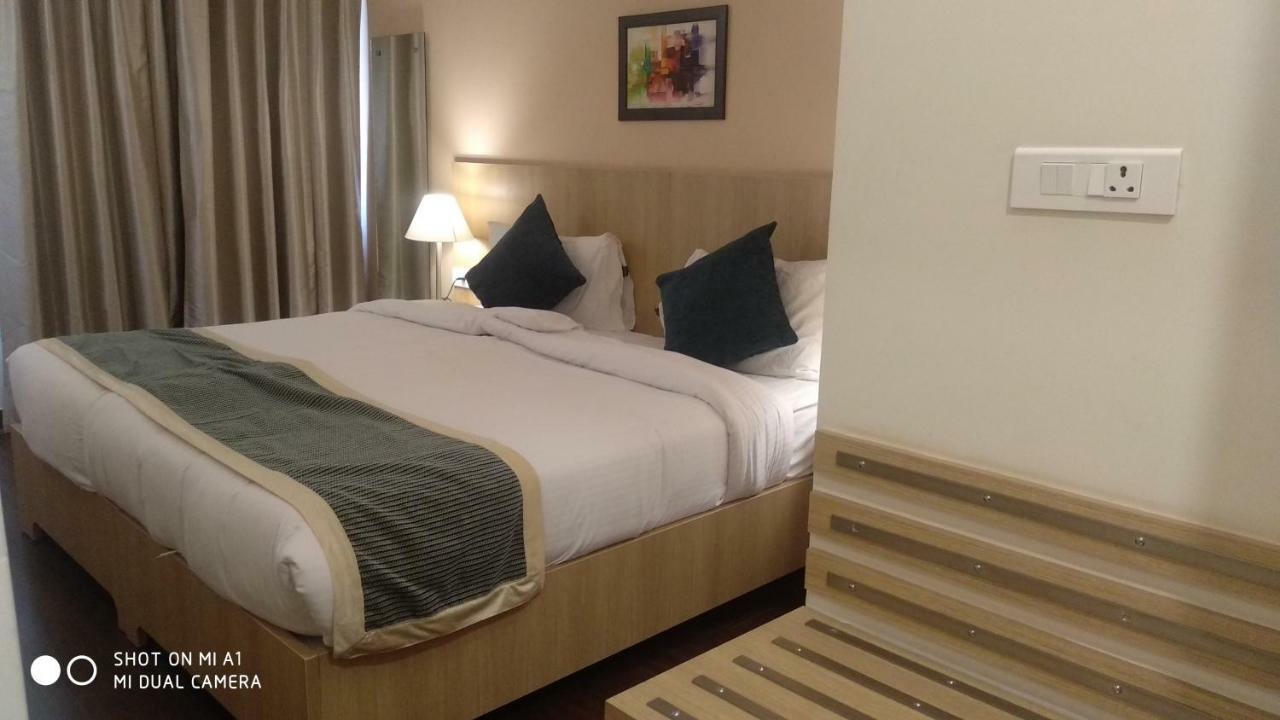 Starlit Suites Neemrana Eksteriør billede