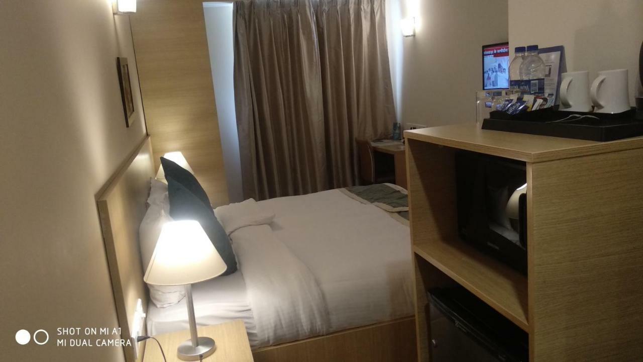 Starlit Suites Neemrana Eksteriør billede